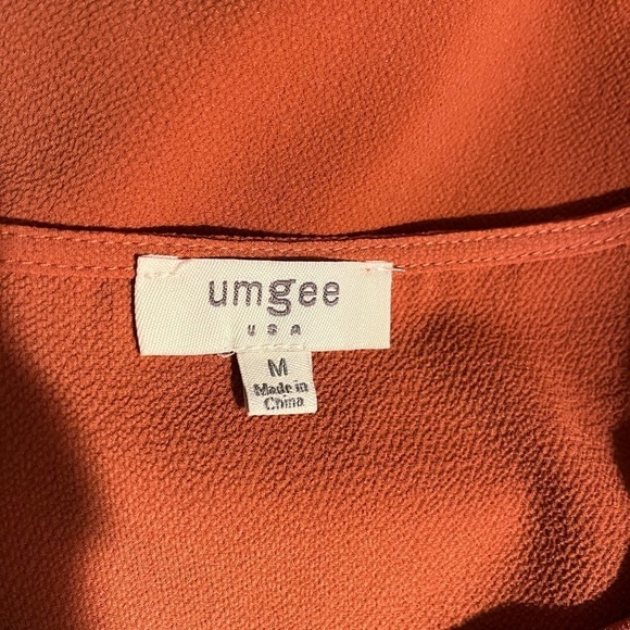 Umgee Women’s Front Knot Blouse - Picture 3 of 5